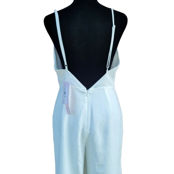 Avec Les Filles Womens  Zippered Cropped Low V-back Spaghetti Strap. Size 4. NWT - Picture 5 of 8